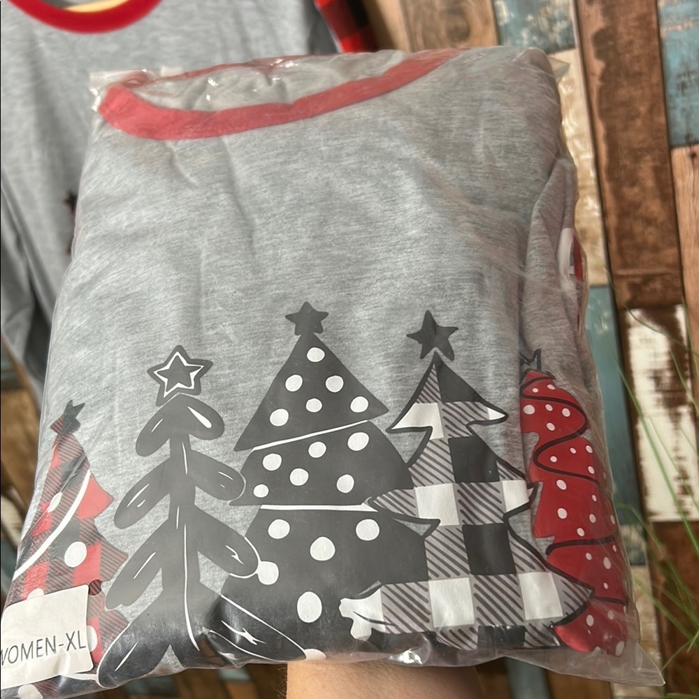 Gray Christmas Tree Pajama Set - XL - Picture 10 of 13